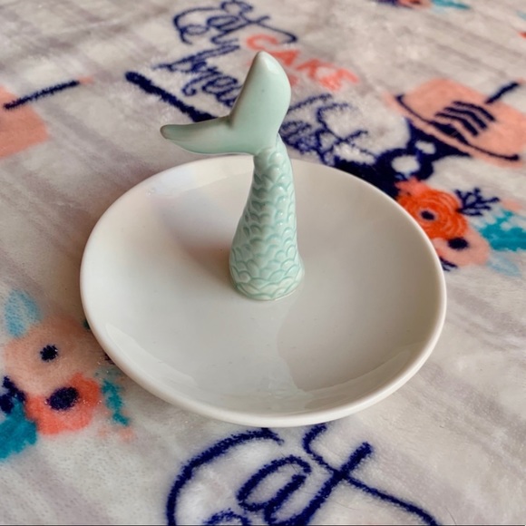 π§π»ββοΈ Mermaid Jewelry Holder π§π»ββοΈ - Picture 2 of 2